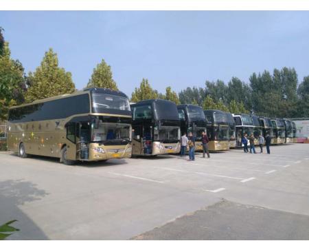 57座大巴車(chē)